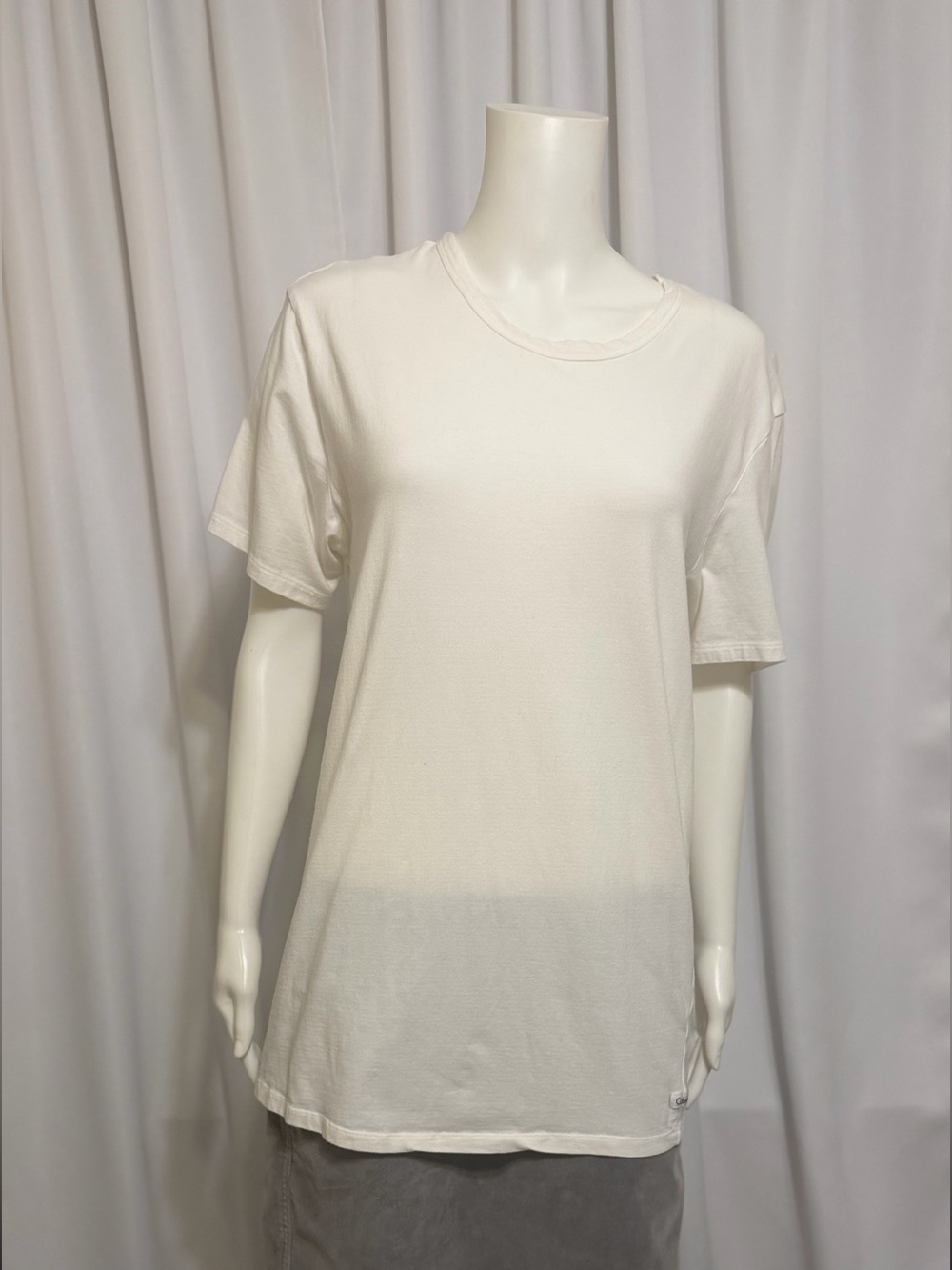 Calvin Klein XL White Crew Neck Stretch Cotton Tee - Minimalist Basic